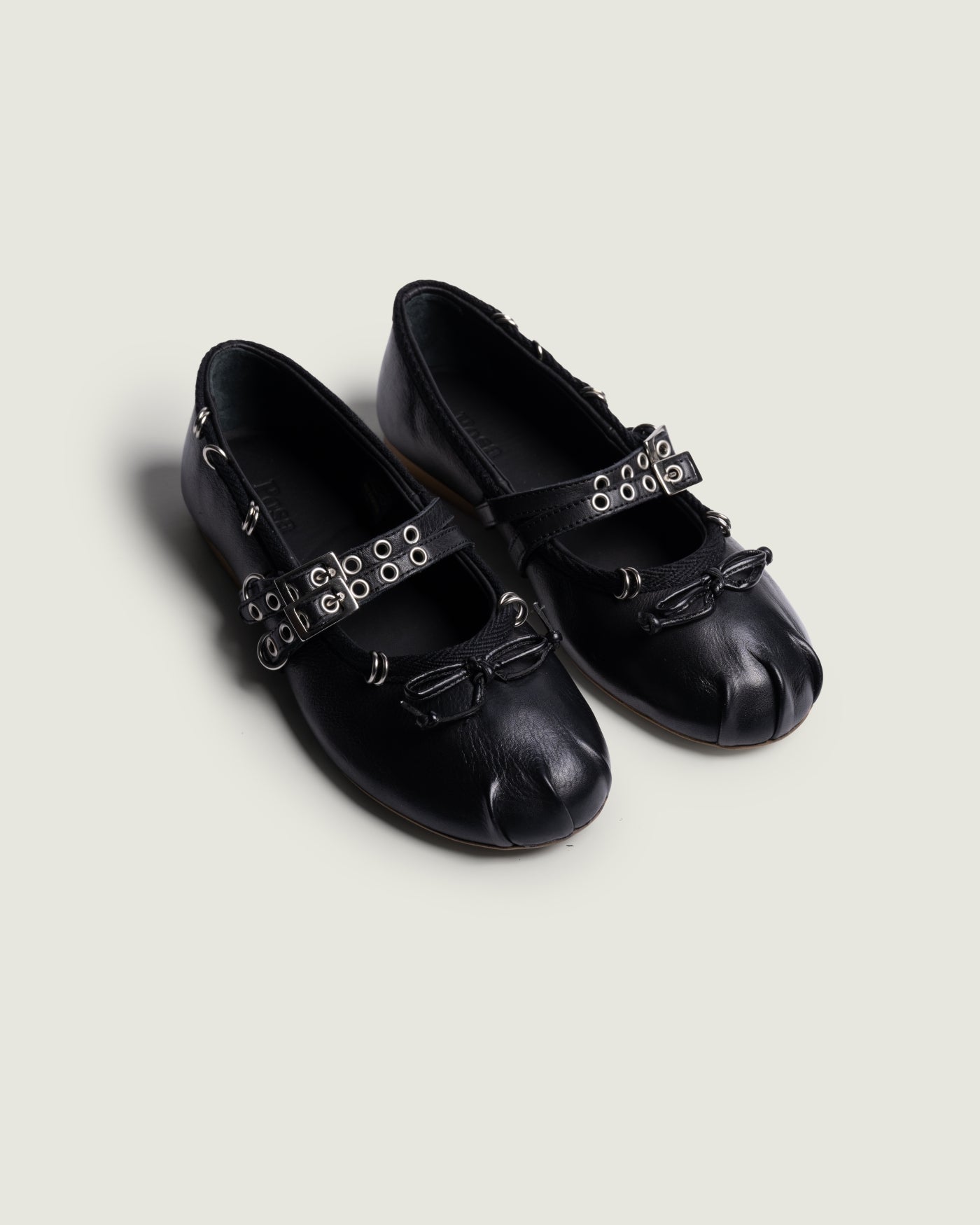 Vita Ballerina Piercing | Black