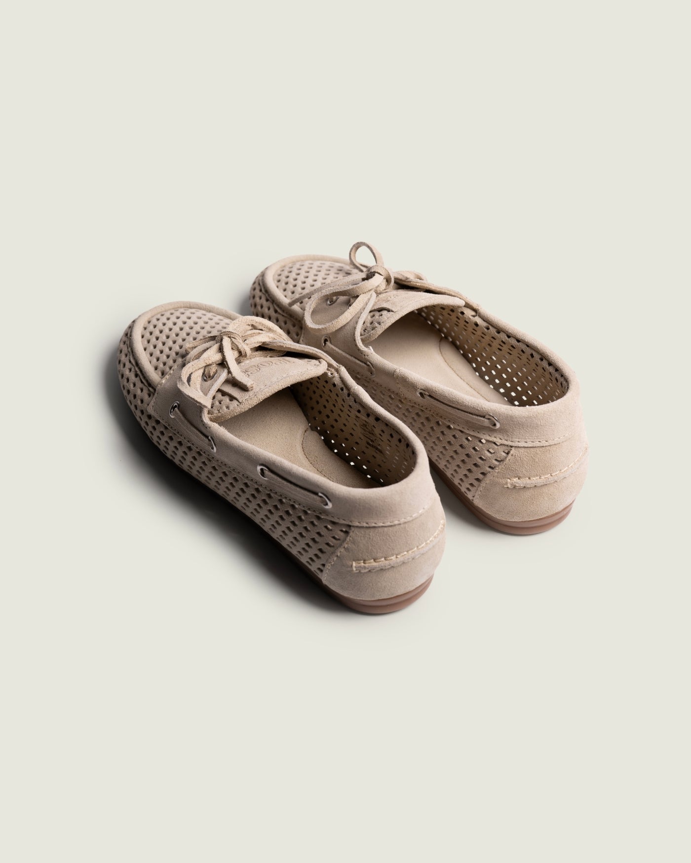 Boat Loafer Perforated - Suede | Light taupe