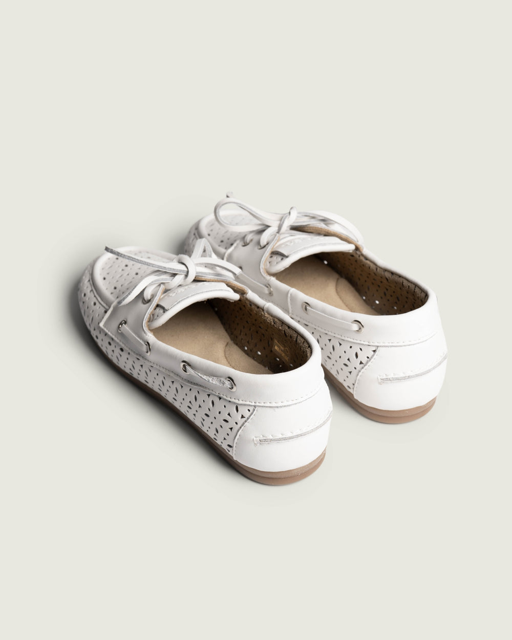 Boat Loafer Perforated - Leather | Off white