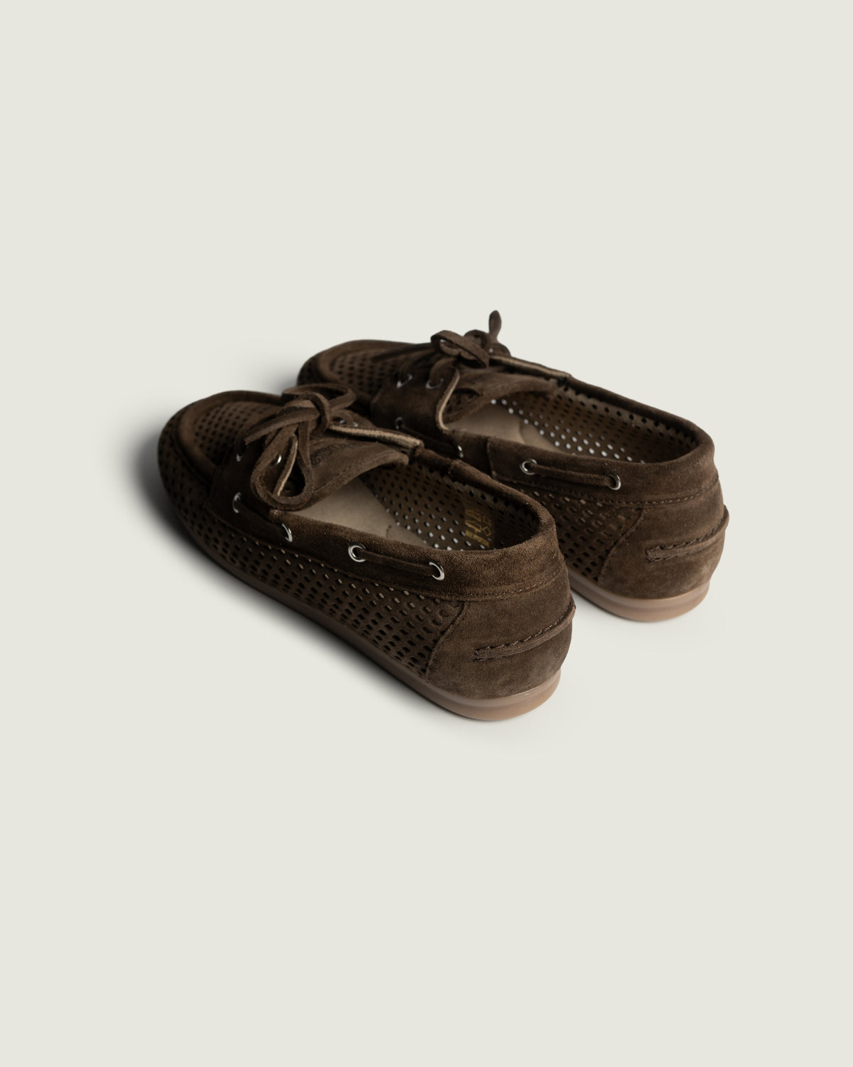 Boat Loafer Perforated - Suede | Dark brown