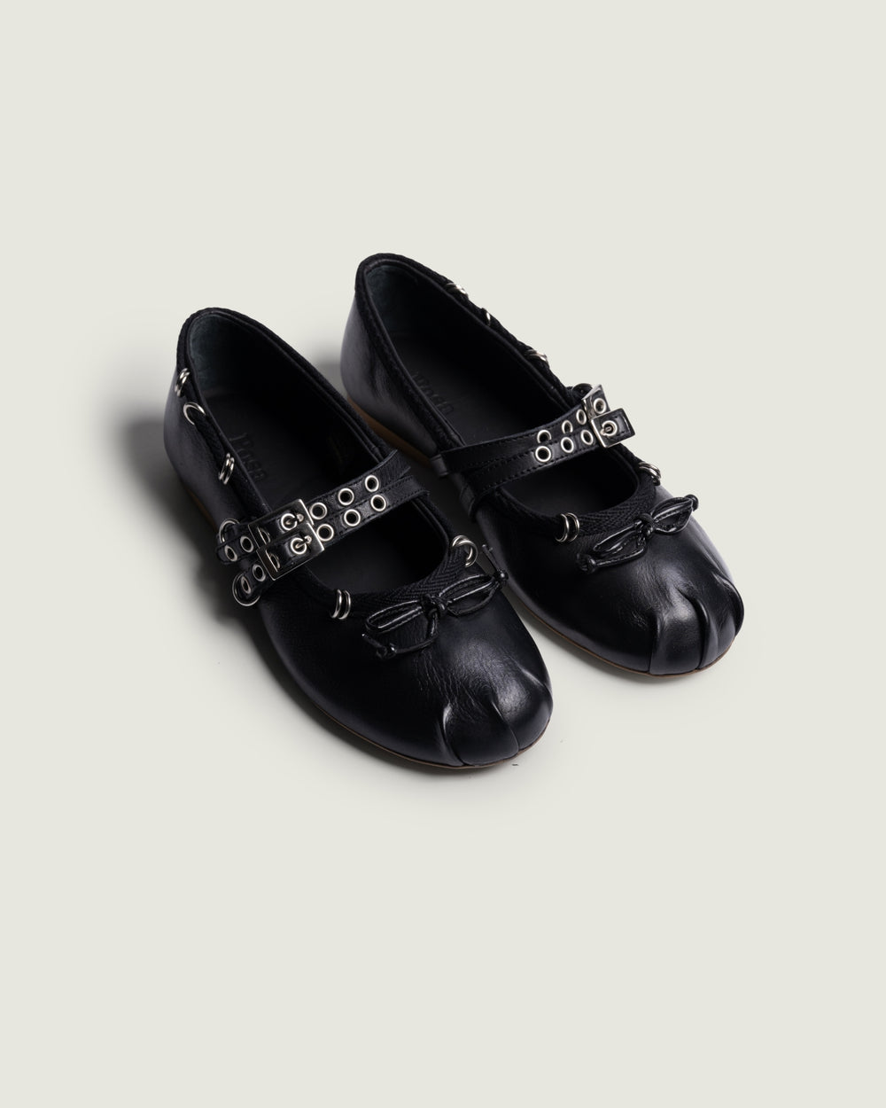 Vita Ballerina Piercing | Black